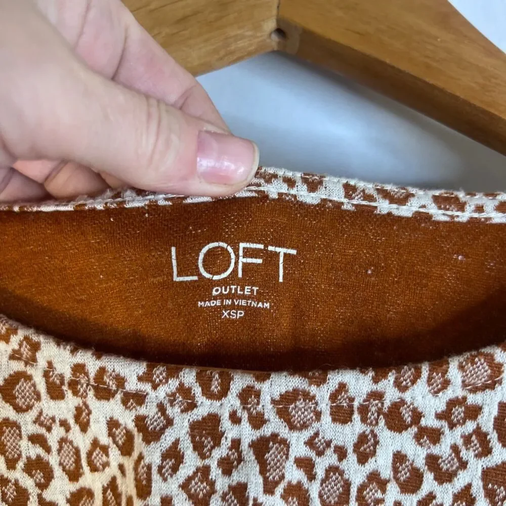 Loft Animal Print Statement Puff Short Sleeve Cropped Soft Sweater Top‎ Size XSP